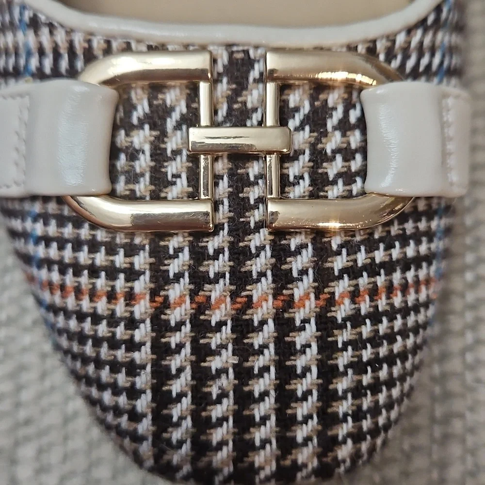 Ann Taylor Factory Plaid Ballet Flats Women's 6.5 Cream Brown Career